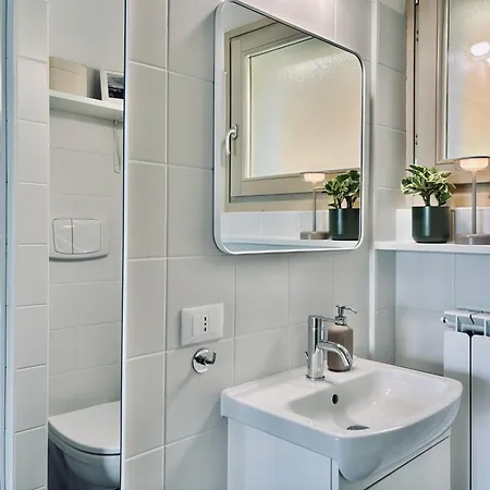 Tonarino Iseo Apartment