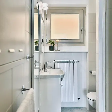 Tonarino Iseo Apartment *